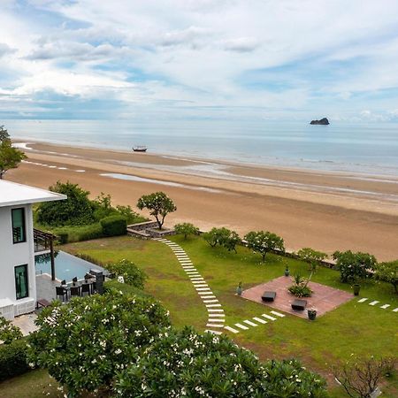 Beachfront Modern 4 Bedroom Pool Villa - Rv 후아 힌 외부 사진