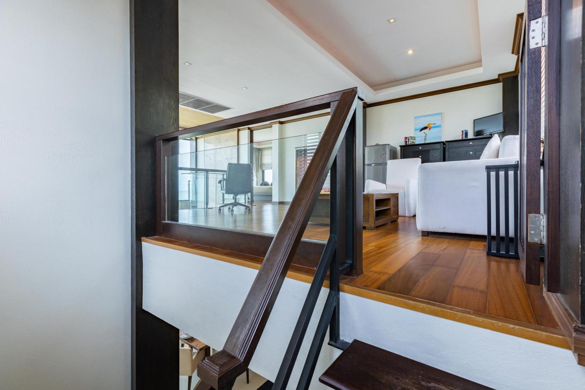 Beachfront Modern 4 Bedroom Pool Villa - Rv 후아 힌 외부 사진