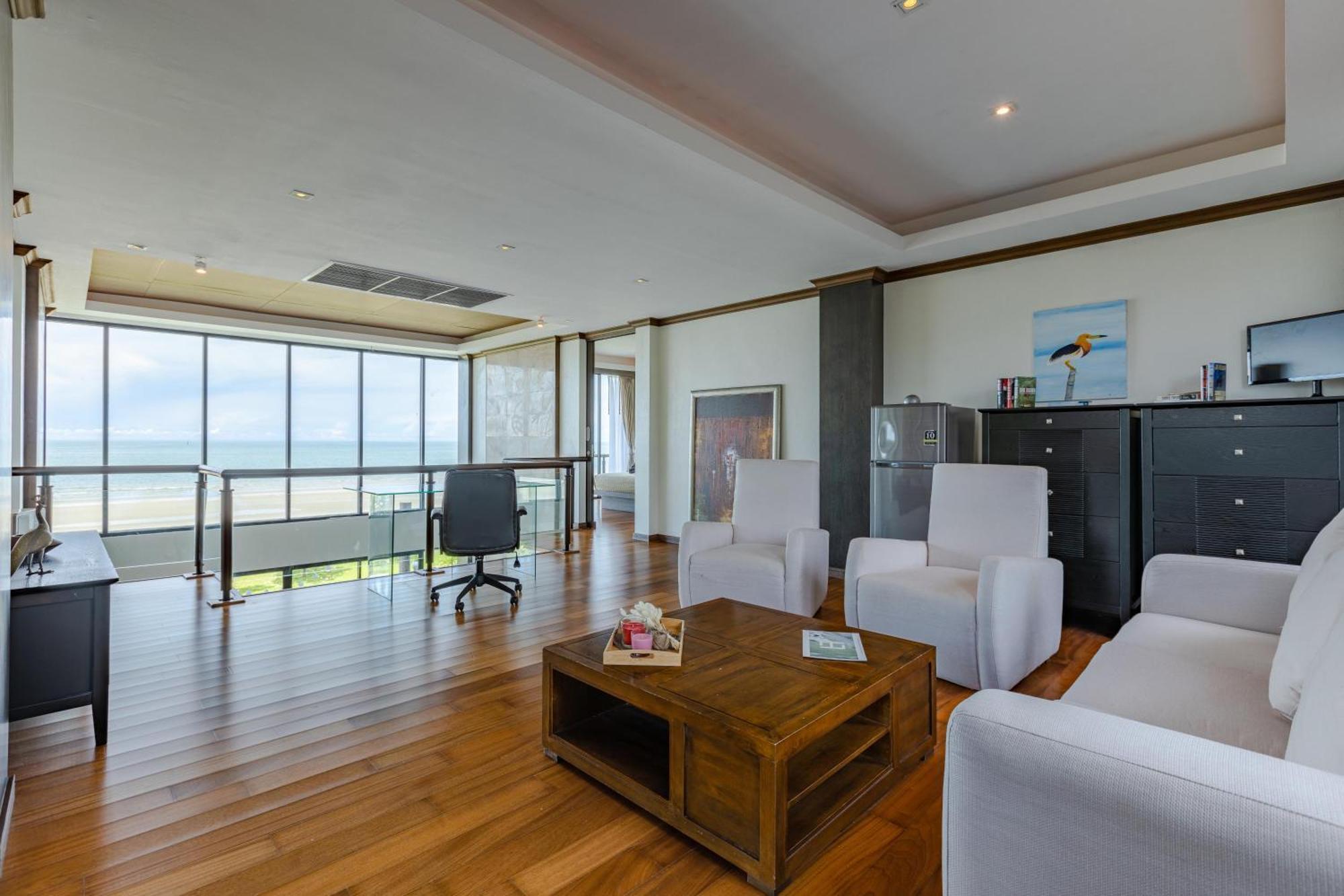 Beachfront Modern 4 Bedroom Pool Villa - Rv 후아 힌 외부 사진