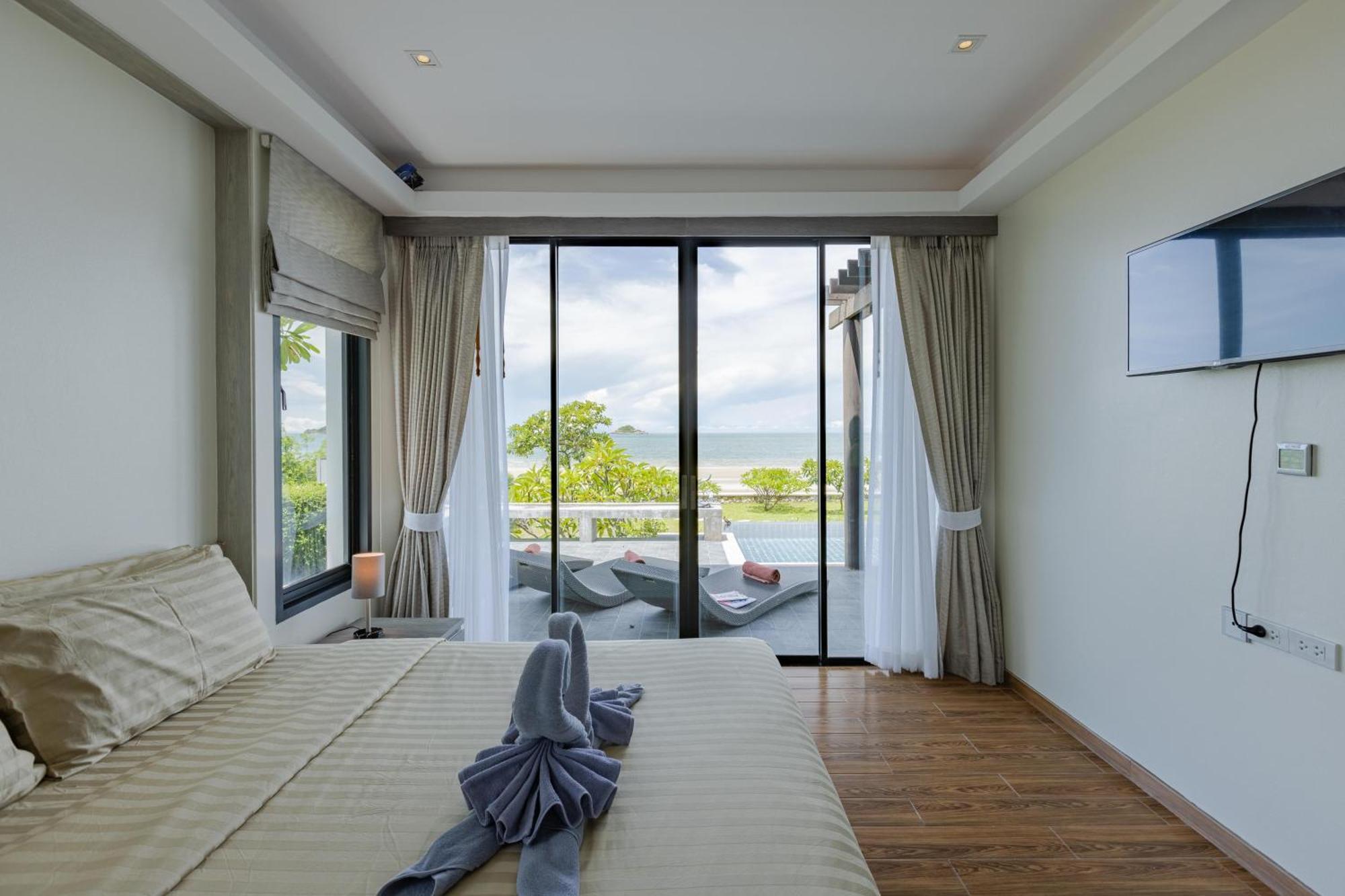 Beachfront Modern 4 Bedroom Pool Villa - Rv 후아 힌 외부 사진