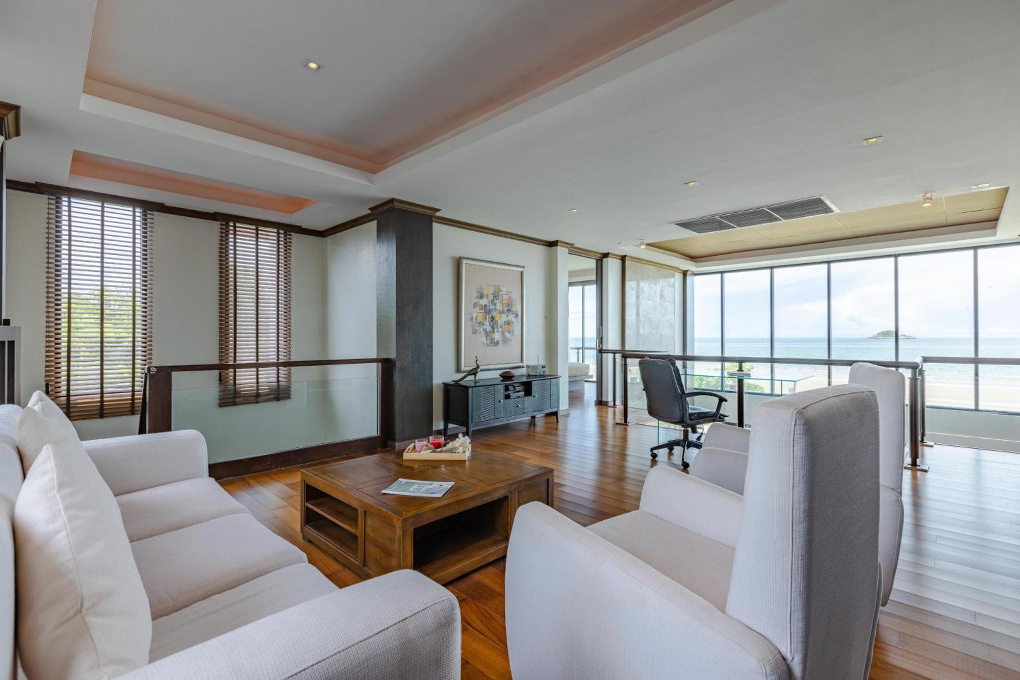 Beachfront Modern 4 Bedroom Pool Villa - Rv 후아 힌 외부 사진
