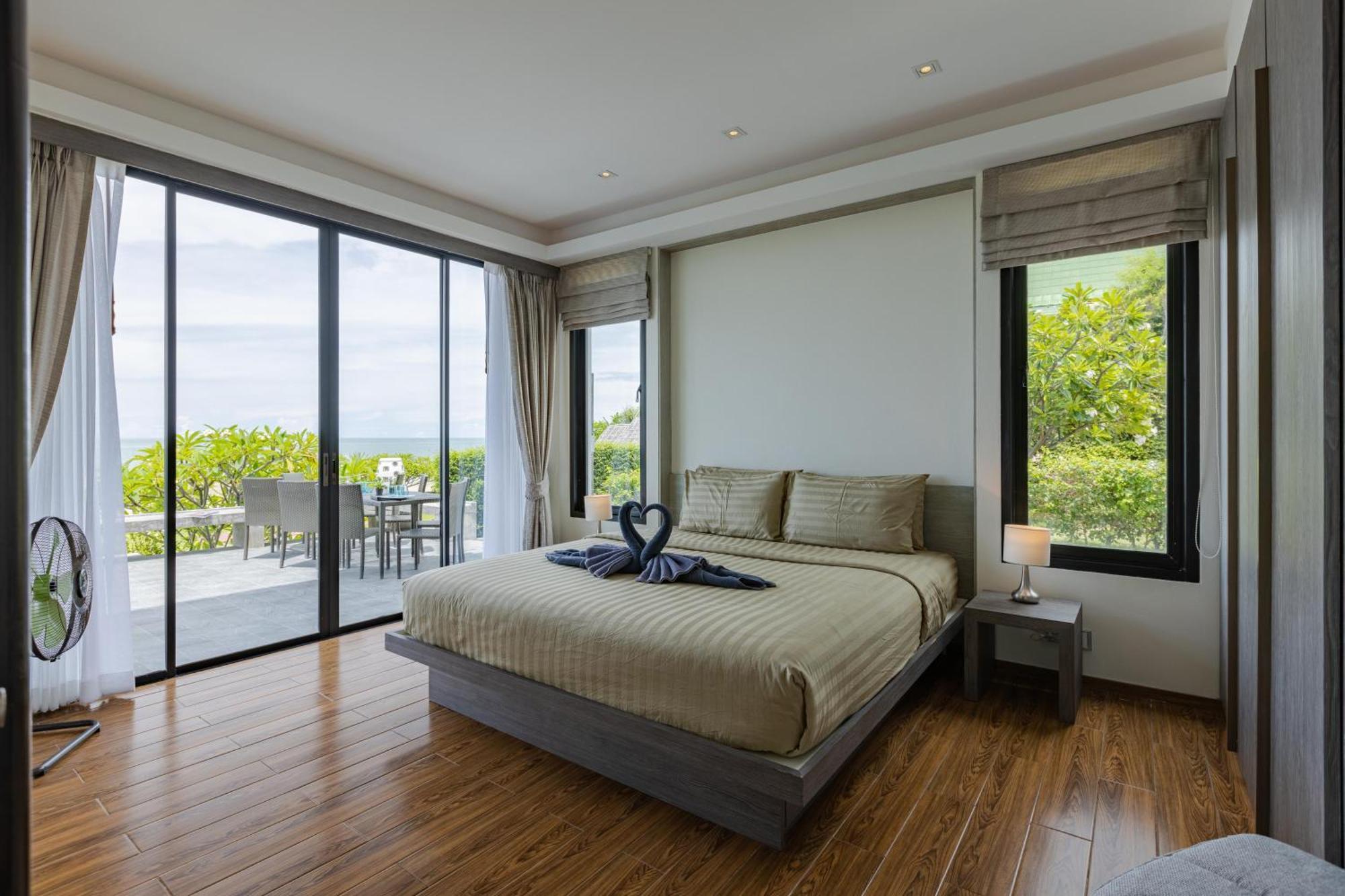 Beachfront Modern 4 Bedroom Pool Villa - Rv 후아 힌 외부 사진