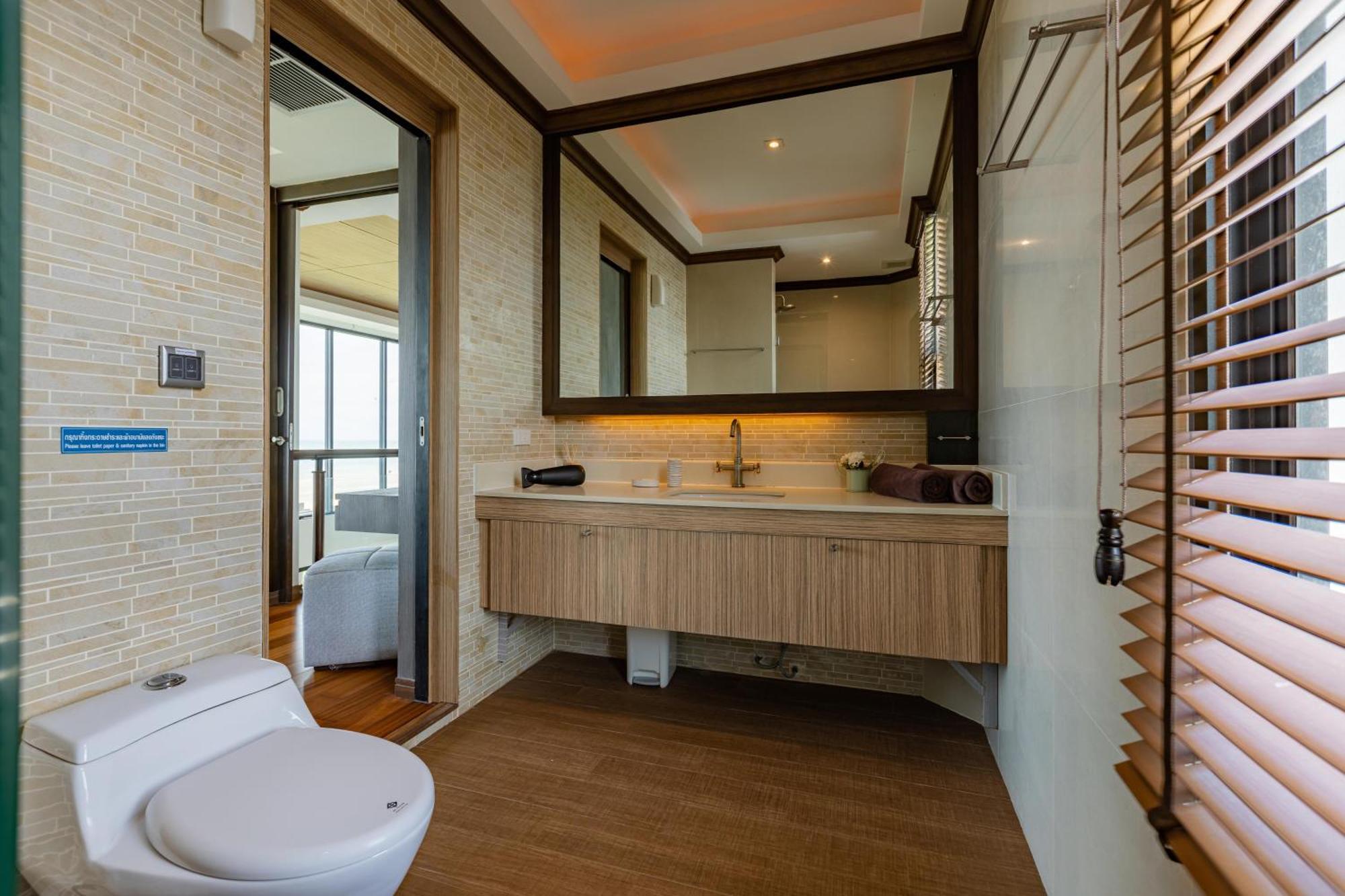 Beachfront Modern 4 Bedroom Pool Villa - Rv 후아 힌 외부 사진