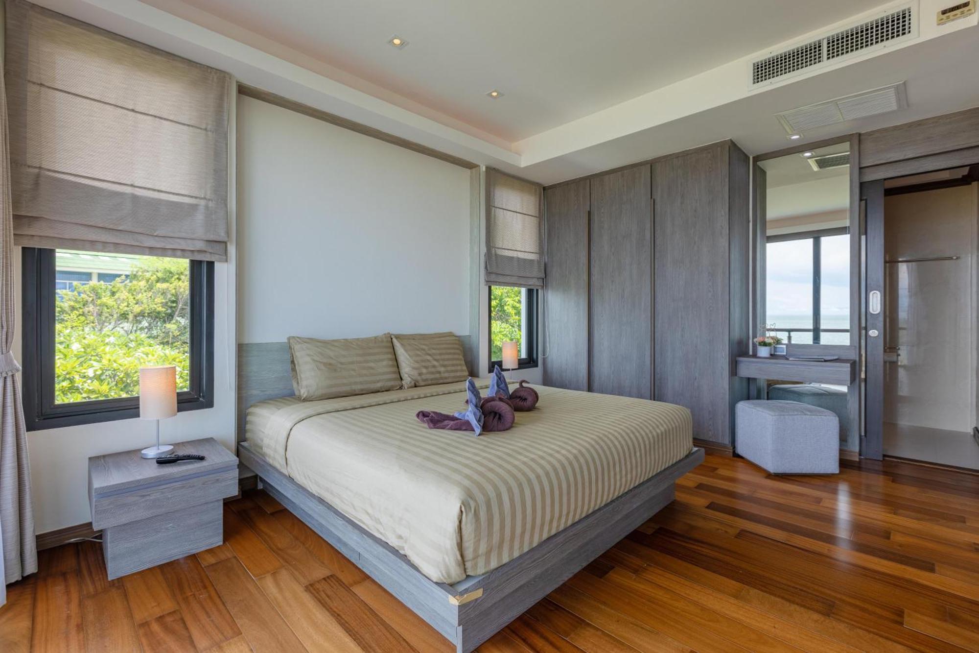 Beachfront Modern 4 Bedroom Pool Villa - Rv 후아 힌 외부 사진