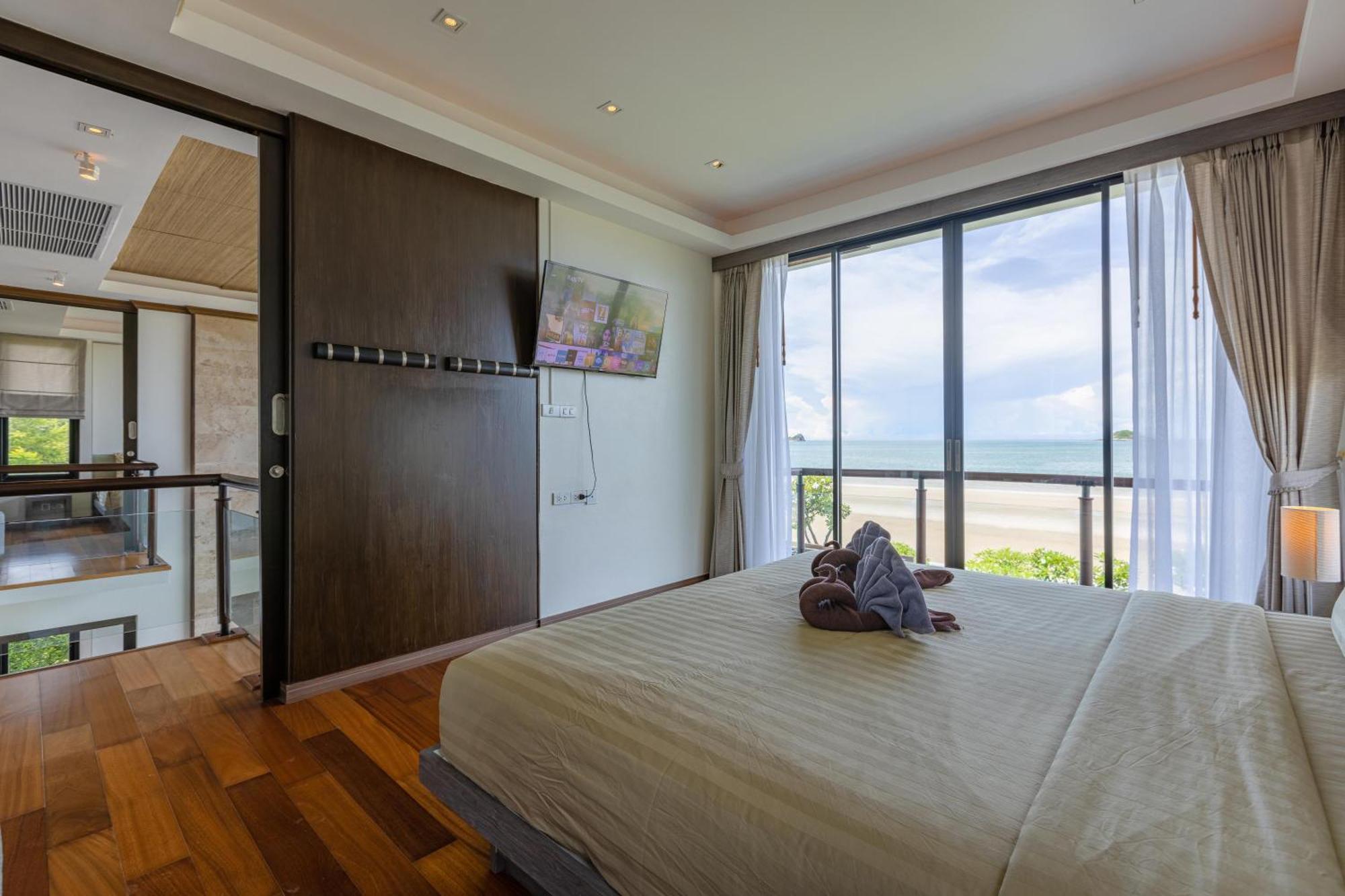 Beachfront Modern 4 Bedroom Pool Villa - Rv 후아 힌 외부 사진