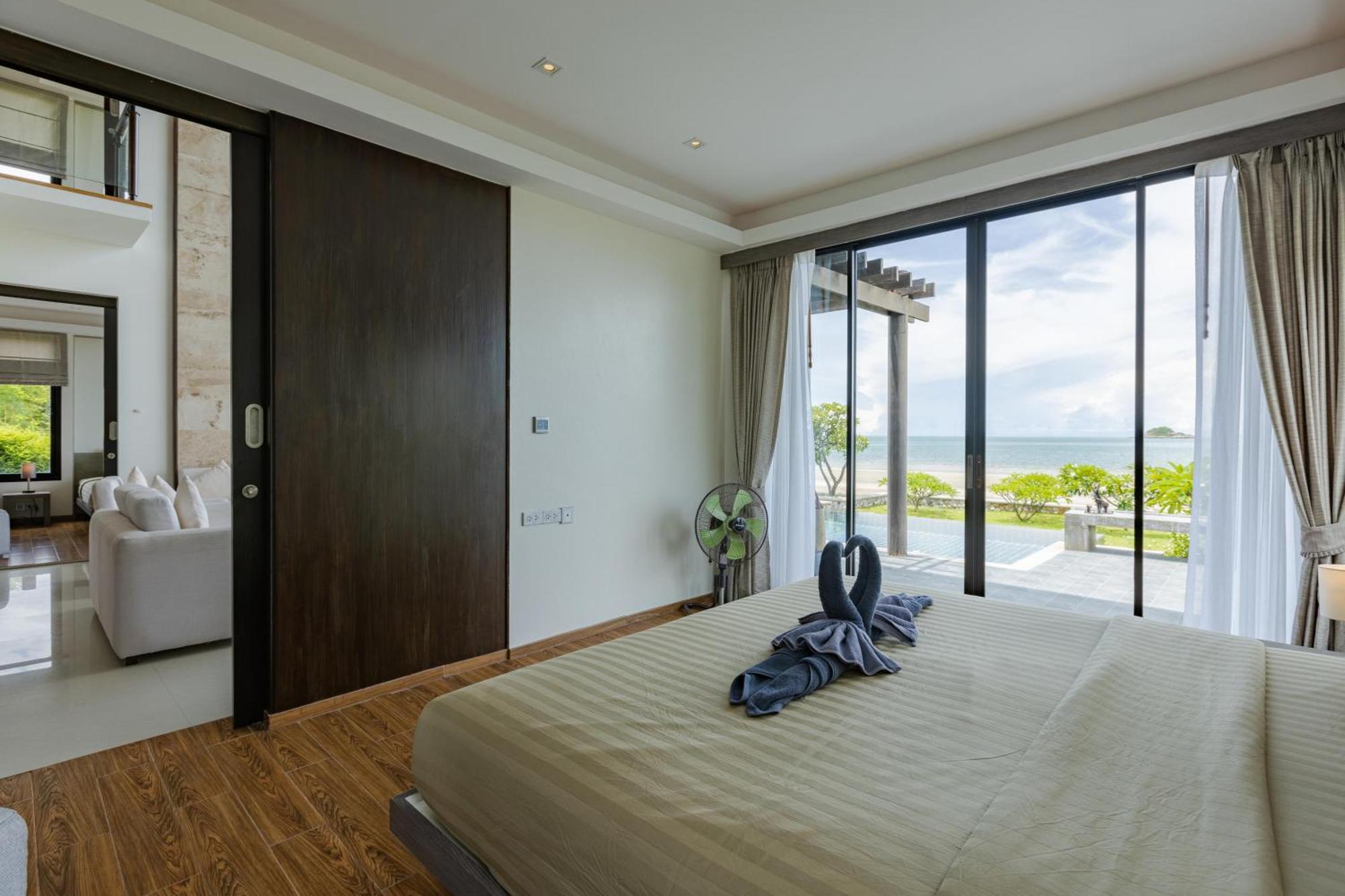 Beachfront Modern 4 Bedroom Pool Villa - Rv 후아 힌 외부 사진