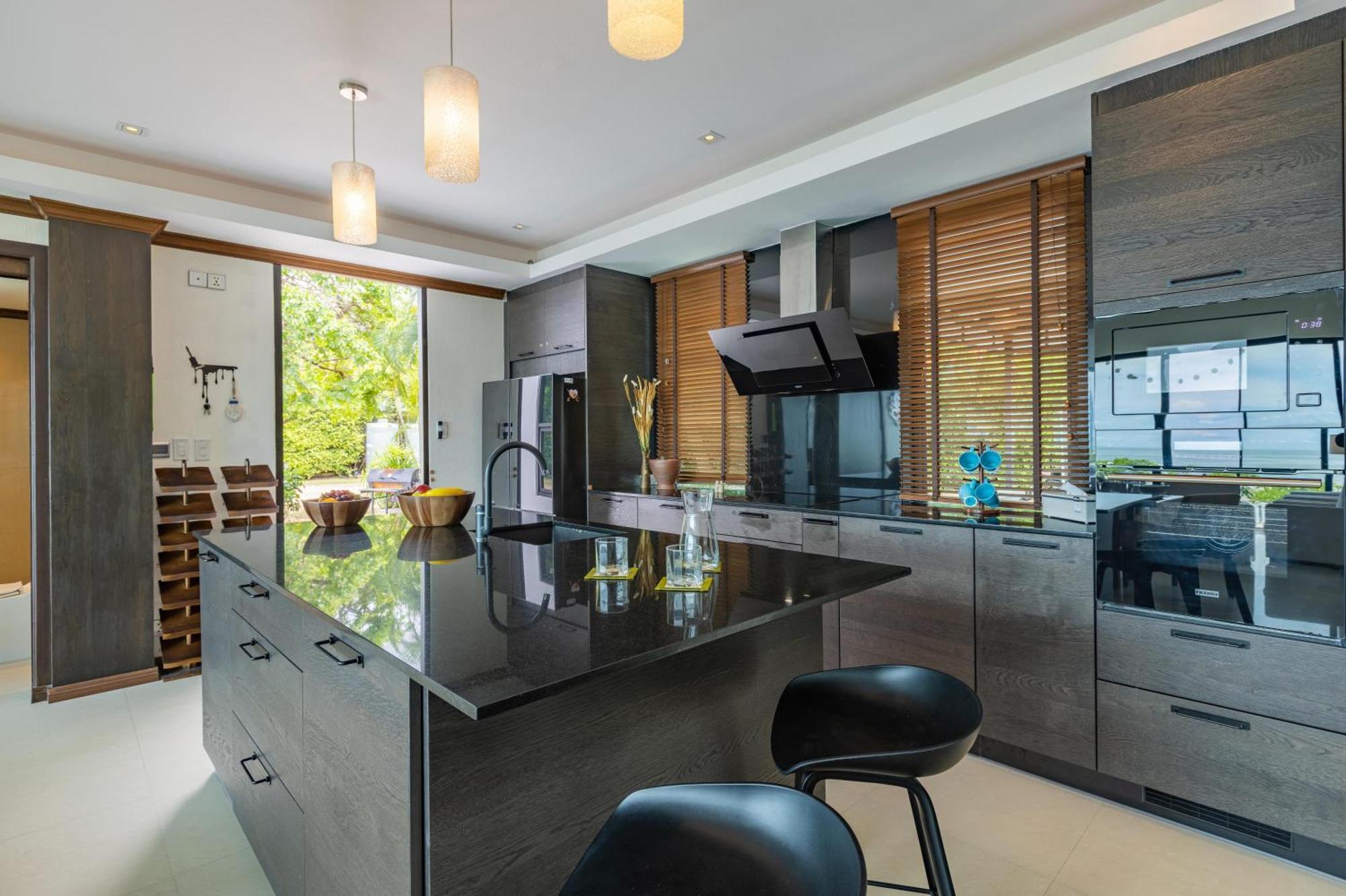 Beachfront Modern 4 Bedroom Pool Villa - Rv 후아 힌 외부 사진